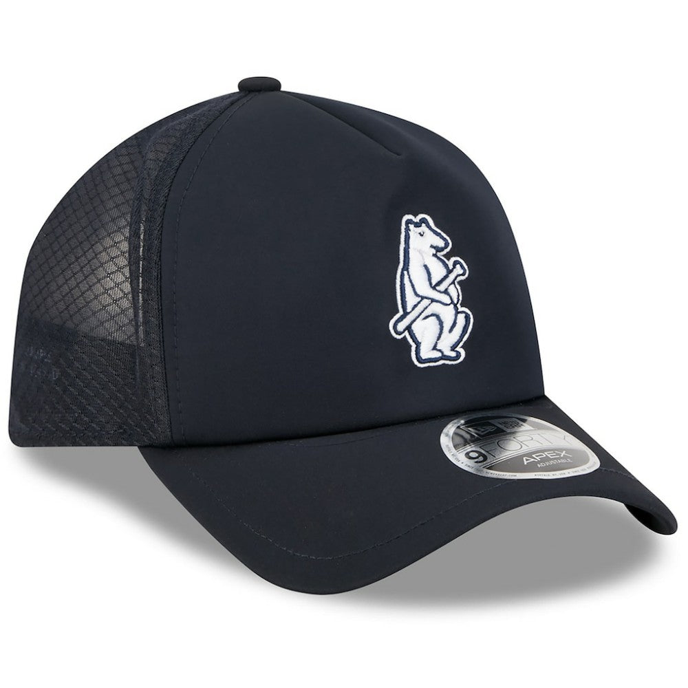 Chicago Cubs 2026 Batting Practice Alternate Apex 9FORTY Adjustable Hat - Navy | New Era