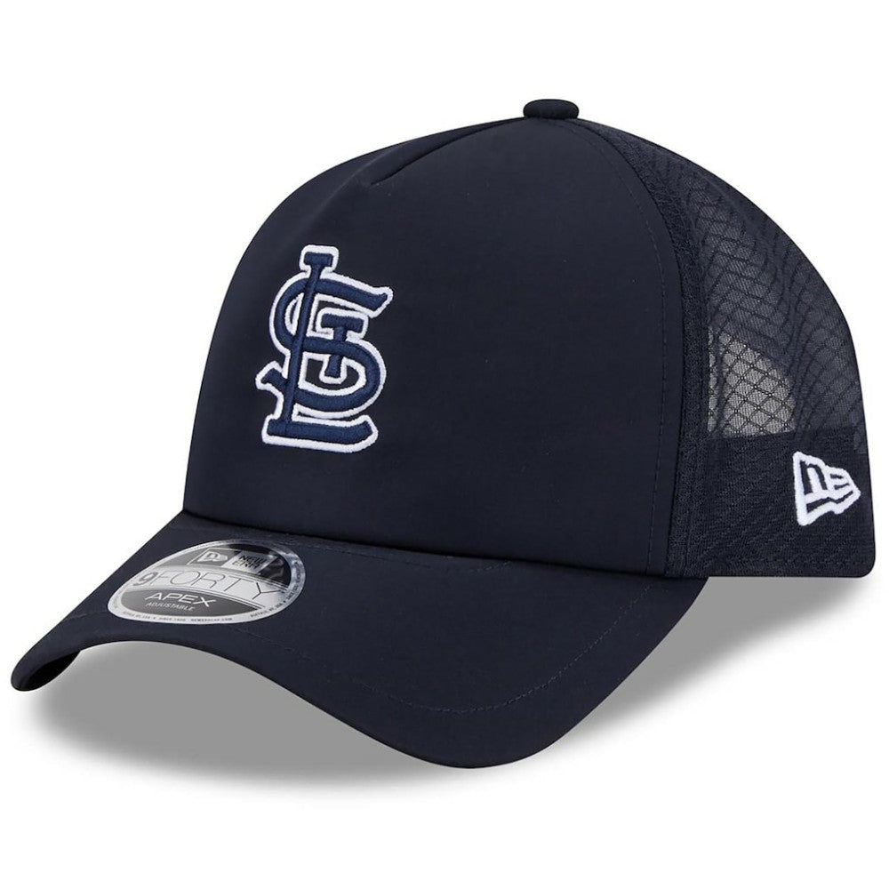 St. Louis Cardinals 2026 Batting Practice Apex 9FORTY Adjustable Trucker Hat - Navy | New Era
