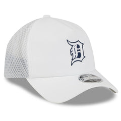 Detroit Tigers 2026 Batting Practice Apex 9FORTY Adjustable Trucker Hat - White | New Era