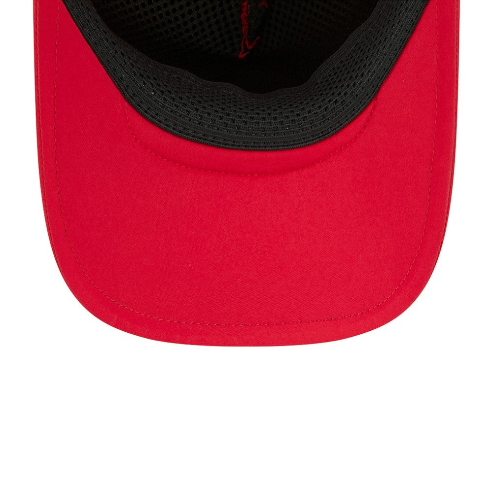 Chicago Cubs 2026 Batting Practice Apex 9FORTY Adjustable Trucker Hat - Red | New Era