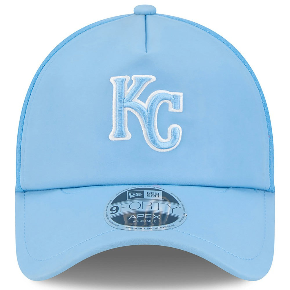 Kansas City Royals 2026 Batting Practice Apex 9FORTY Adjustable Trucker Hat - Light Blue | New Era