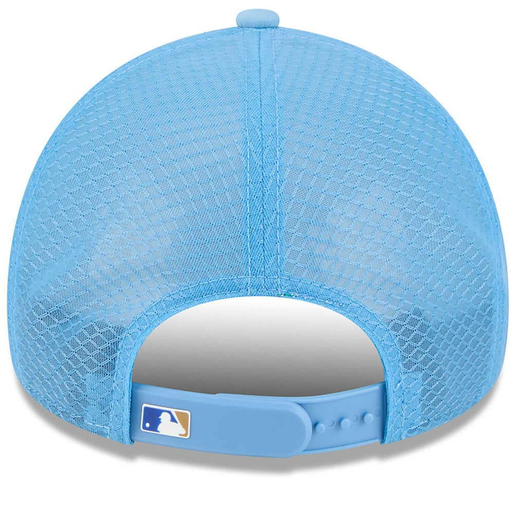 Kansas City Royals 2026 Batting Practice Apex 9FORTY Adjustable Trucker Hat - Light Blue | New Era