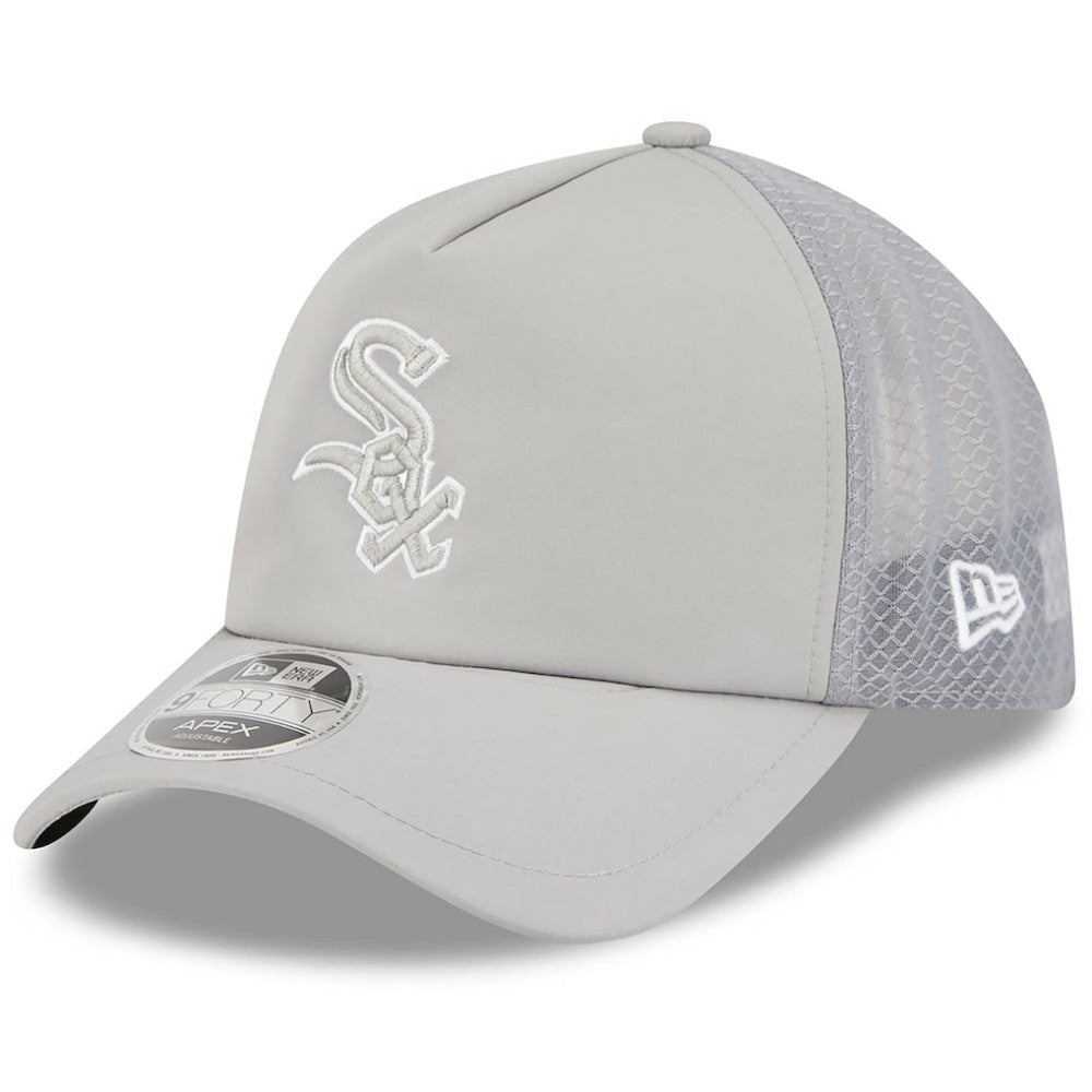 Chicago White Sox 2026 Batting Practice Apex 9FORTY Adjustable Trucker Hat - Gray | New Era