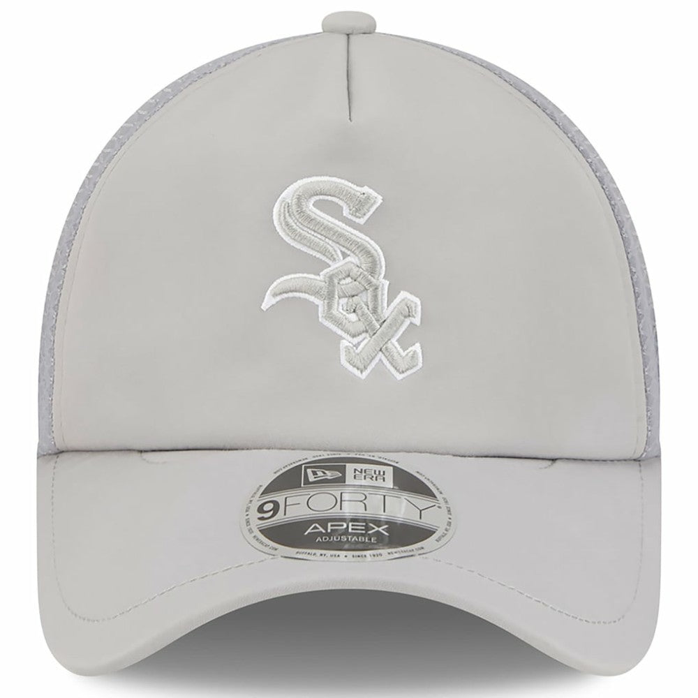 Chicago White Sox 2026 Batting Practice Apex 9FORTY Adjustable Trucker Hat - Gray | New Era
