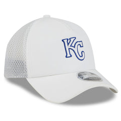 Kansas City Royals 2026 Batting Practice Apex 9FORTY Adjustable Trucker Hat - White | New Era