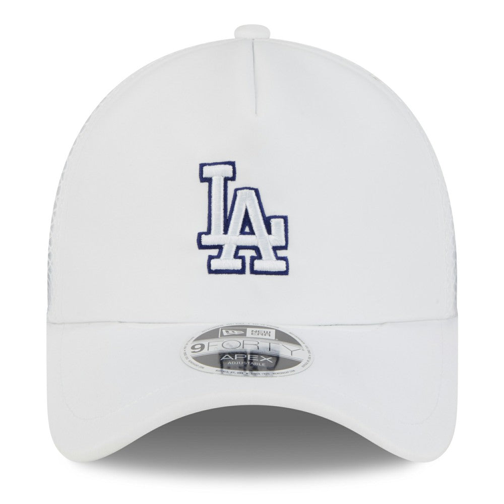 Los Angeles Dodgers 2026 Batting Practice Apex 9FORTY Adjustable Trucker Hat - White | New Era