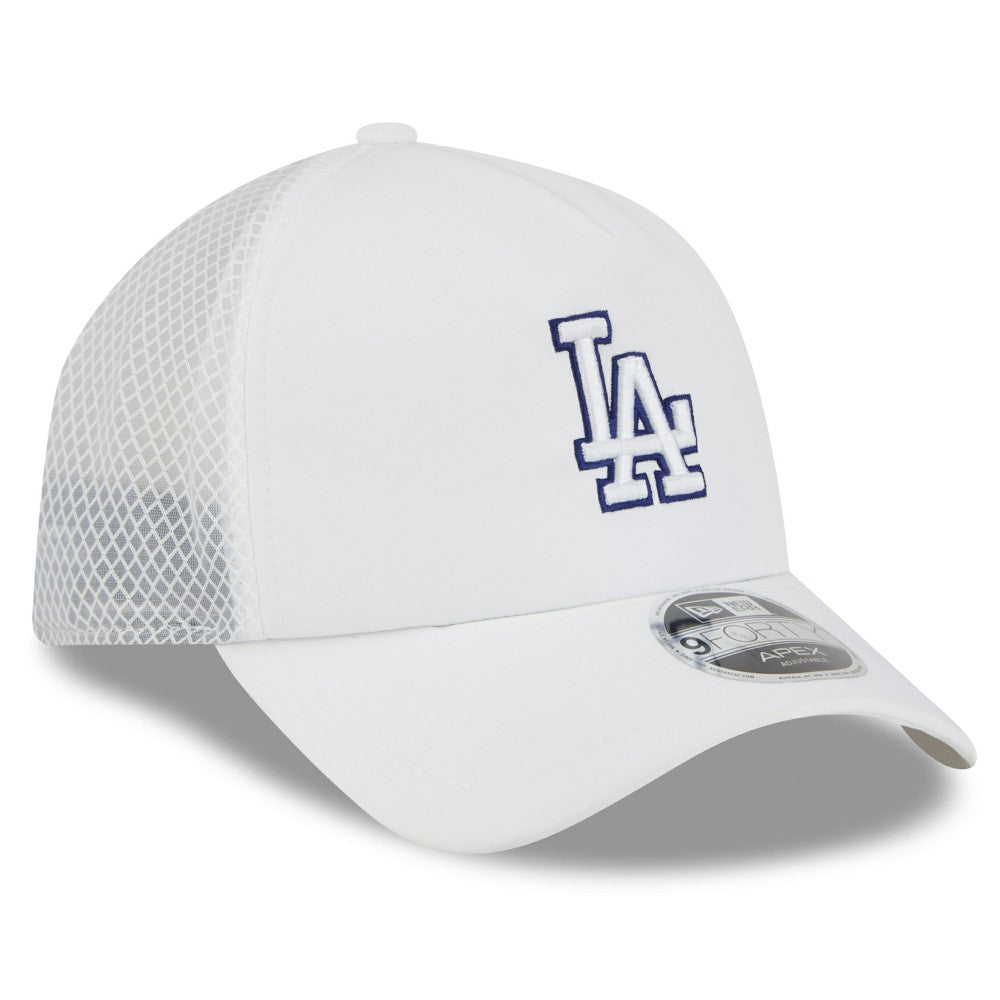 Los Angeles Dodgers 2026 Batting Practice Apex 9FORTY Adjustable Trucker Hat - White | New Era