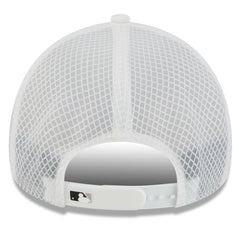 Chicago White Sox 2026 Batting Practice Apex 9FORTY Adjustable Trucker Hat - White | New Era