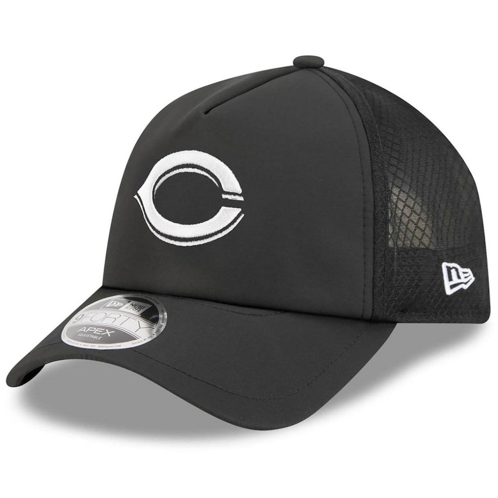 Cincinnati Reds 2026 Batting Practice Apex 9FORTY Adjustable Trucker Hat - Black | New Era