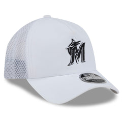 Miami Marlins 2026 Batting Practice Apex 9FORTY Adjustable Trucker Hat - White | New Era