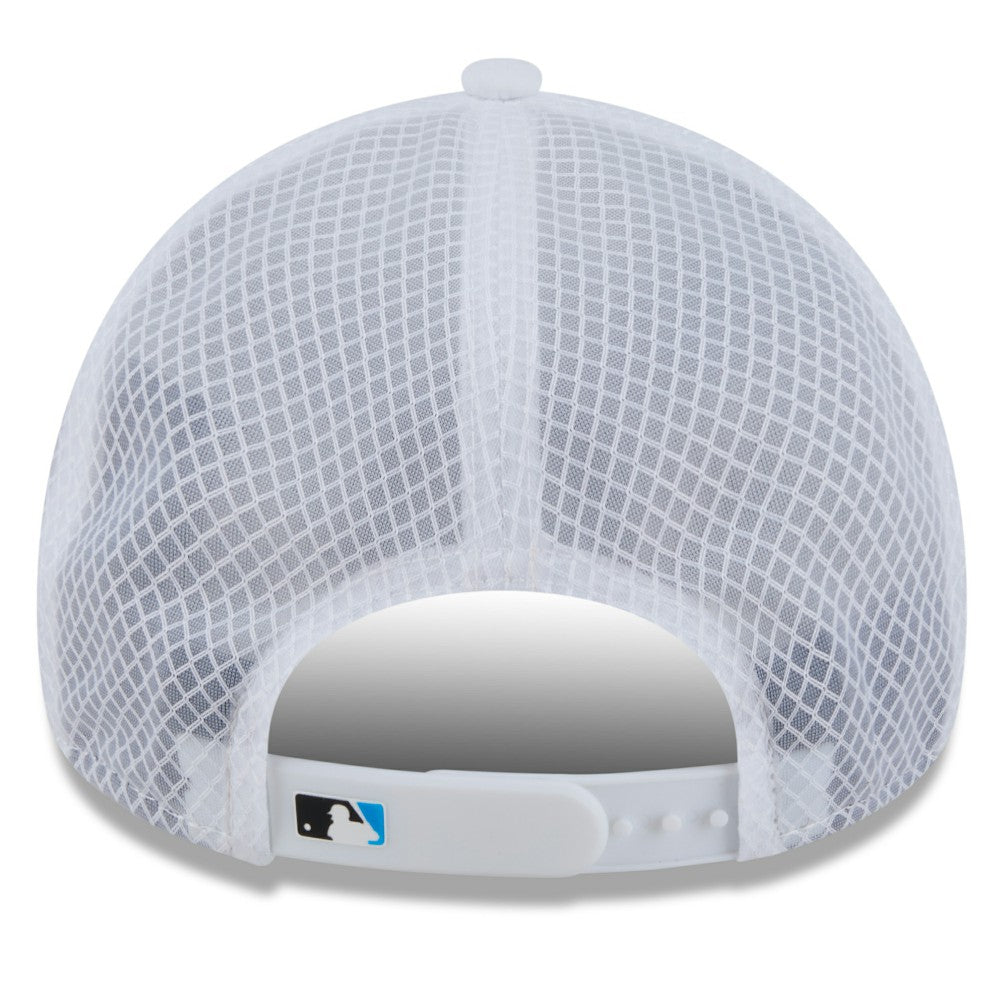 Miami Marlins 2026 Batting Practice Apex 9FORTY Adjustable Trucker Hat - White | New Era