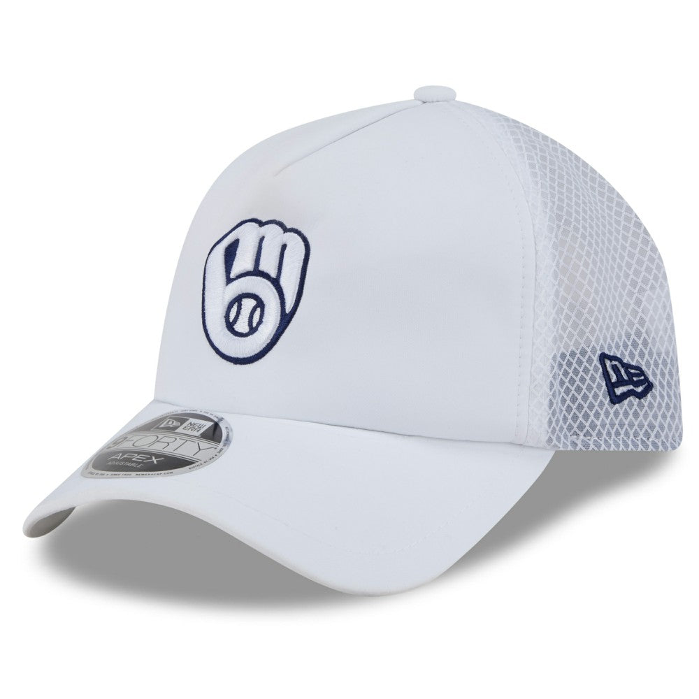 Milwaukee Brewers 2026 Batting Practice Apex 9FORTY Adjustable Trucker Hat - White | New Era