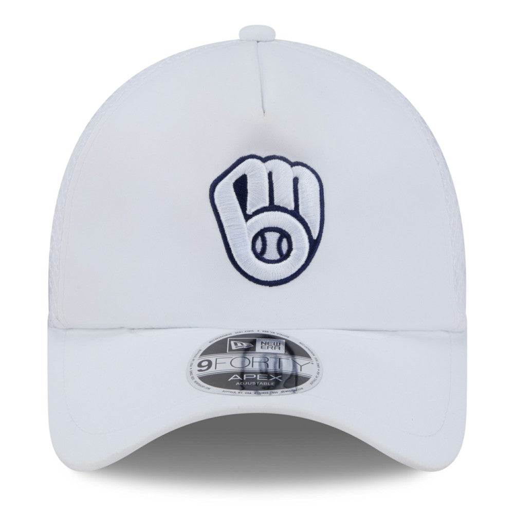 Milwaukee Brewers 2026 Batting Practice Apex 9FORTY Adjustable Trucker Hat - White | New Era