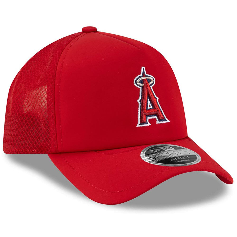 Los Angeles Angels 2026 Batting Practice Apex 9FORTY Adjustable Trucker Hat - Red | New Era