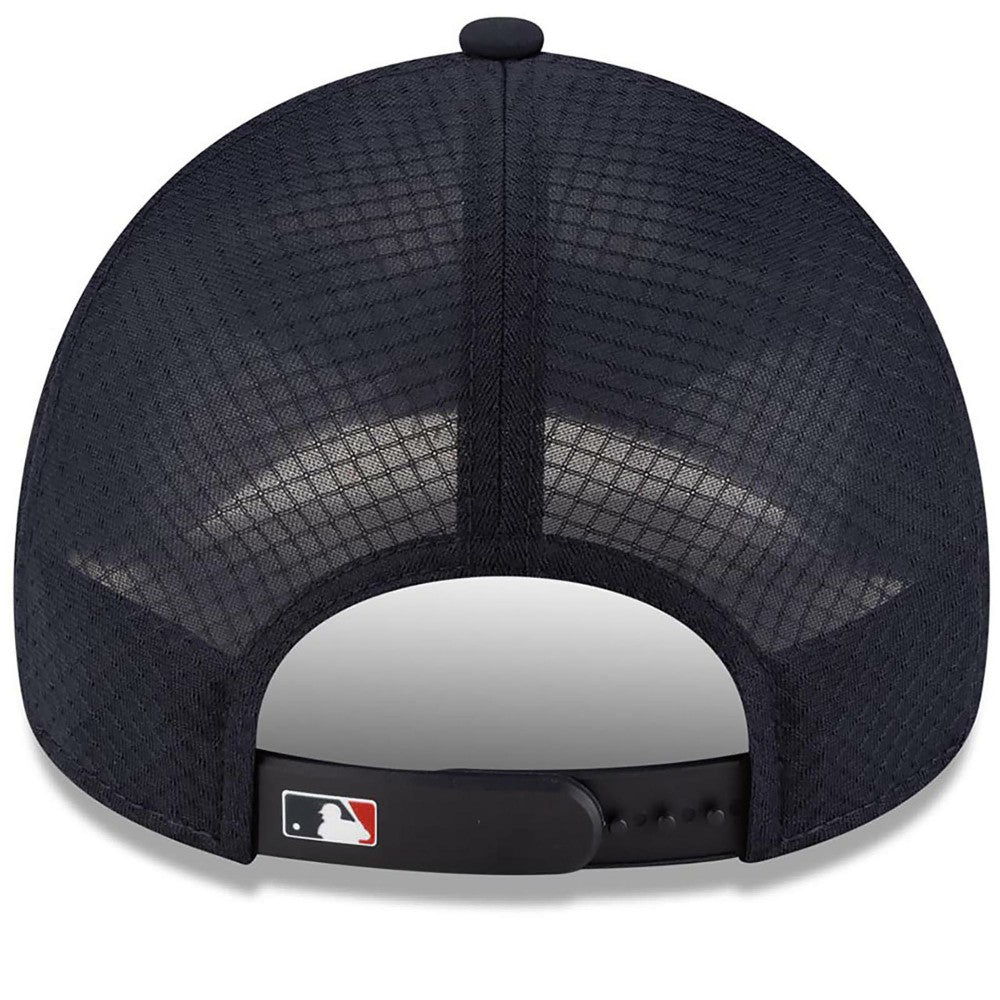 Minnesota Twins 2026 Batting Practice Apex 9FORTY Adjustable Trucker Hat - Navy | New Era