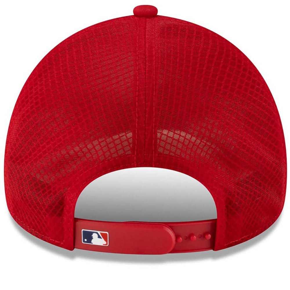 Philadelphia Phillies 2026 Batting Practice Apex 9FORTY Adjustable Trucker Hat - Red | New Era