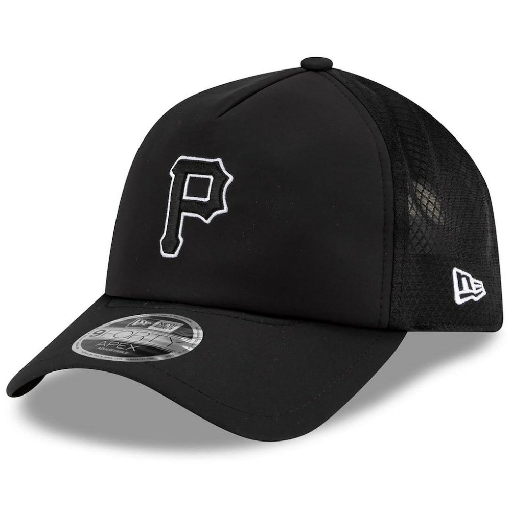 Pittsburgh Pirates 2026 Batting Practice Apex 9FORTY Adjustable Trucker Hat - Black | New Era