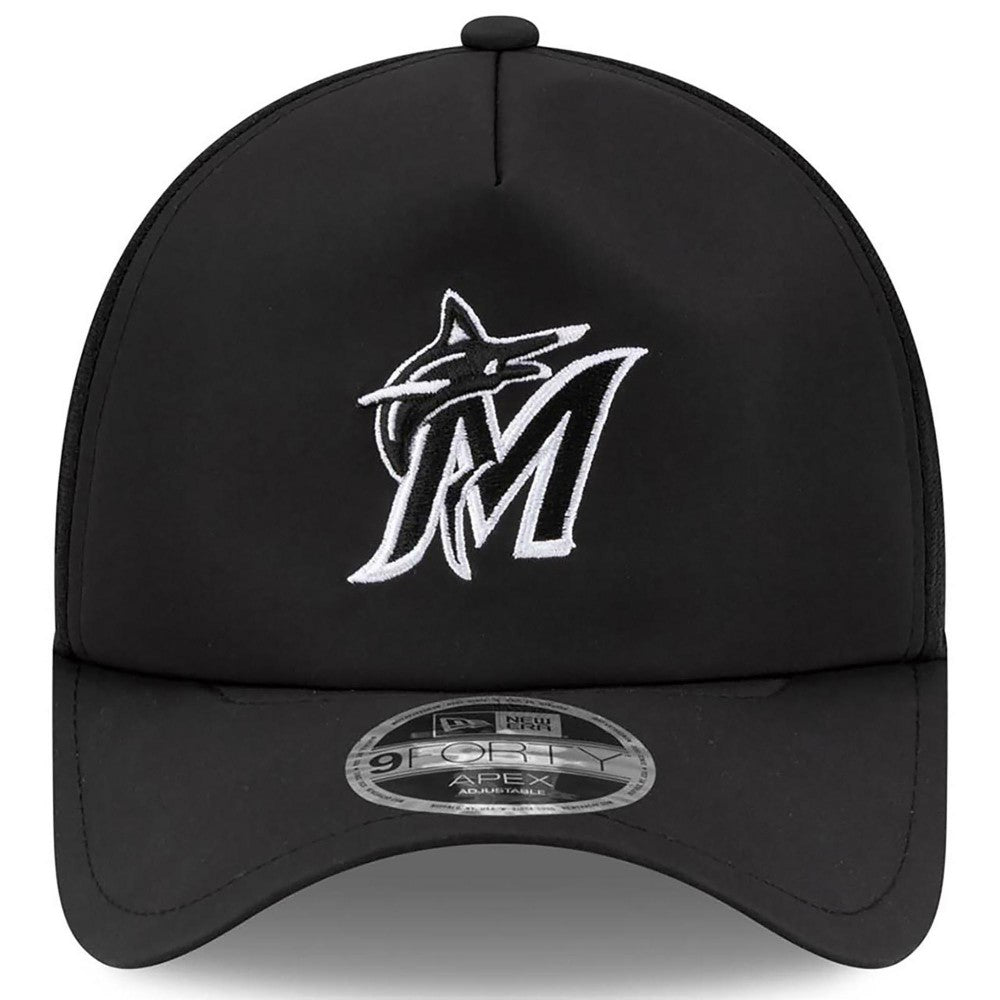 Miami Marlins 2026 Batting Practice Apex 9FORTY Adjustable Trucker Hat - Black | New Era