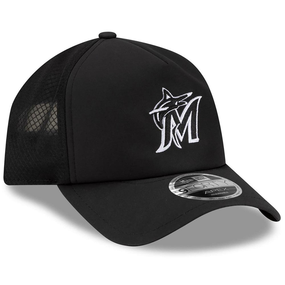 Miami Marlins 2026 Batting Practice Apex 9FORTY Adjustable Trucker Hat - Black | New Era