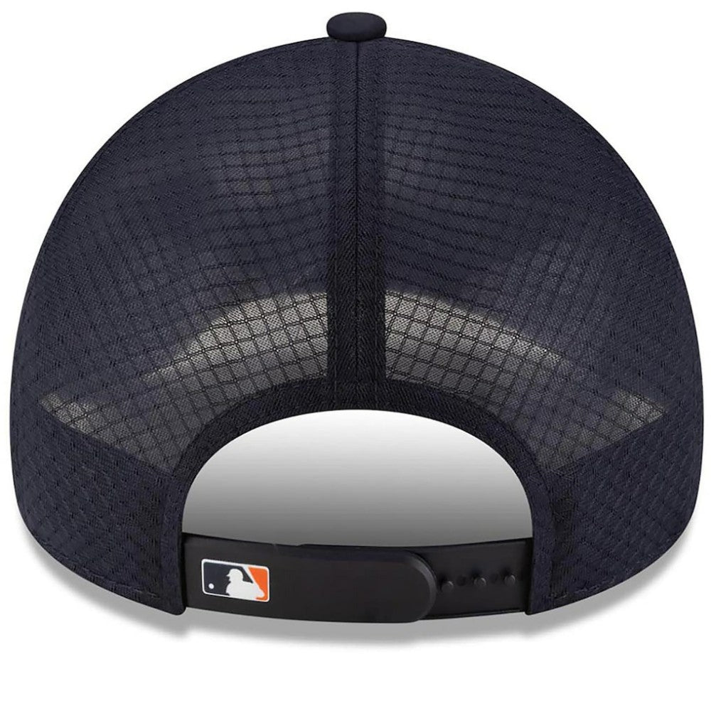 Detroit Tigers 2026 Batting Practice Apex 9FORTY Adjustable Trucker Hat - Navy | New Era
