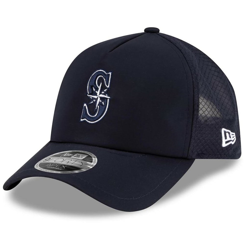 Seattle Mariners 2026 Batting Practice Apex 9FORTY Adjustable Trucker Hat - Navy | New Era