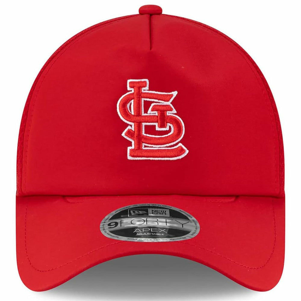 St. Louis Cardinals 2026 Batting Practice Apex 9FORTY Adjustable Trucker Hat - Red | New Era