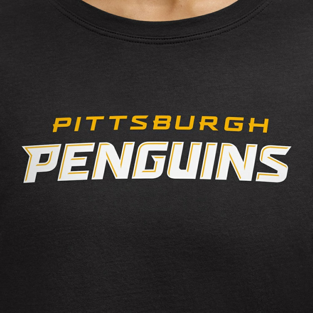 Pittsburgh Penguins lululemon Women's Cates T-Shirt Black