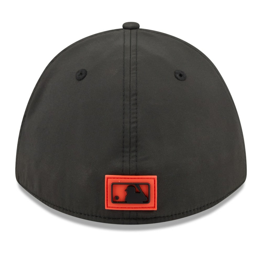 San Francisco Giants 2026 Clubhouse M-Crown 39THIRTY Flex Hat - Black | New Era