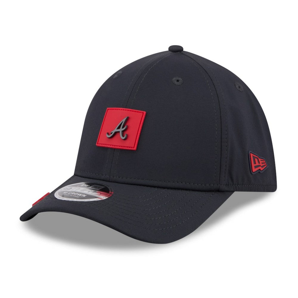 Atlanta Braves 2026 Clubhouse M-Crown 39THIRTY Flex Hat - Navy | New Era