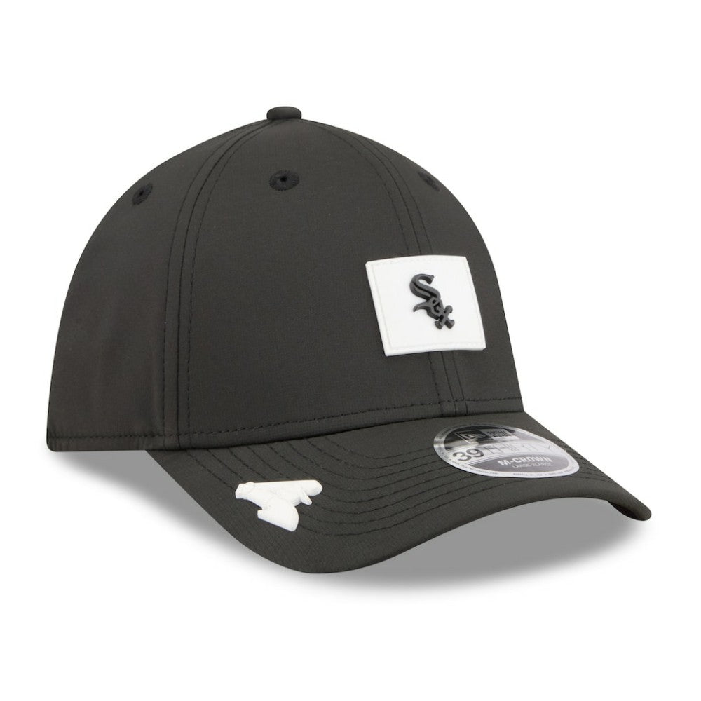 Chicago White Sox 2026 Clubhouse M-Crown 39THIRTY Flex Hat - Black | New Era