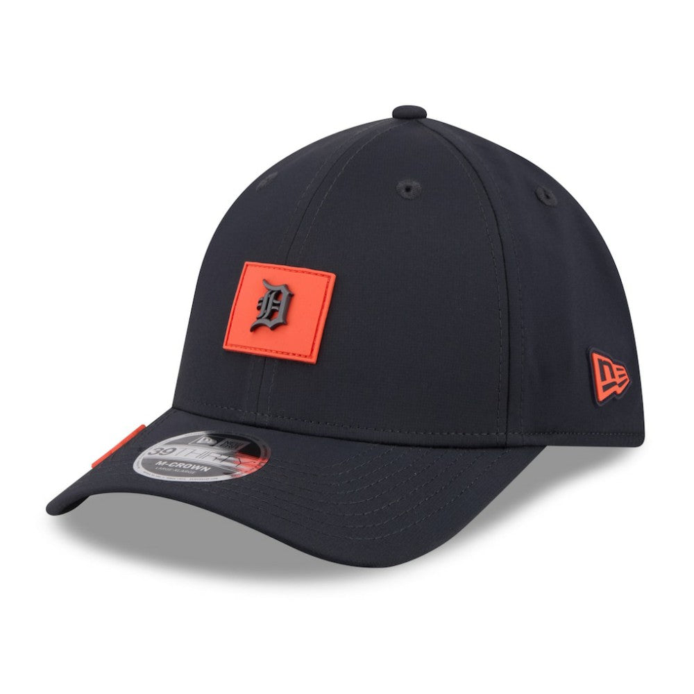 Detroit Tigers 2026 Clubhouse M-Crown 39THIRTY Flex Hat - Navy | New Era