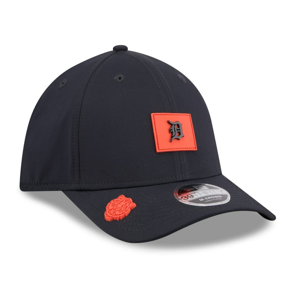 Detroit Tigers 2026 Clubhouse M-Crown 39THIRTY Flex Hat - Navy | New Era