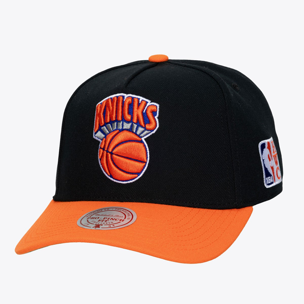 New York Knicks Hardwood Classics Legendary Away Pro-Pinch Adjustable Hat - Black | Mitchell & Ness on sale