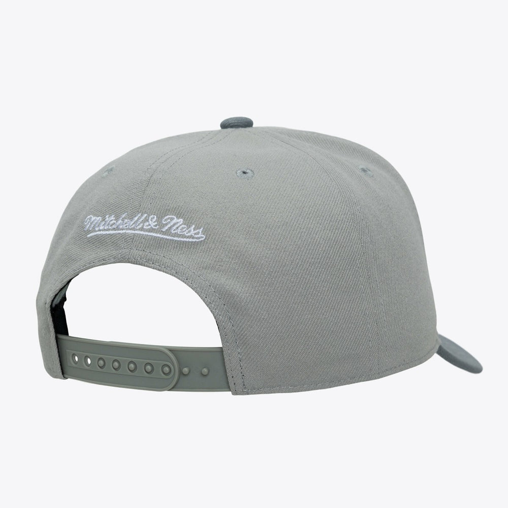 New York Knicks Thunderstorm Head Coach Pro Crown Snapback Hat - Gray | Mitchell & Ness outlet