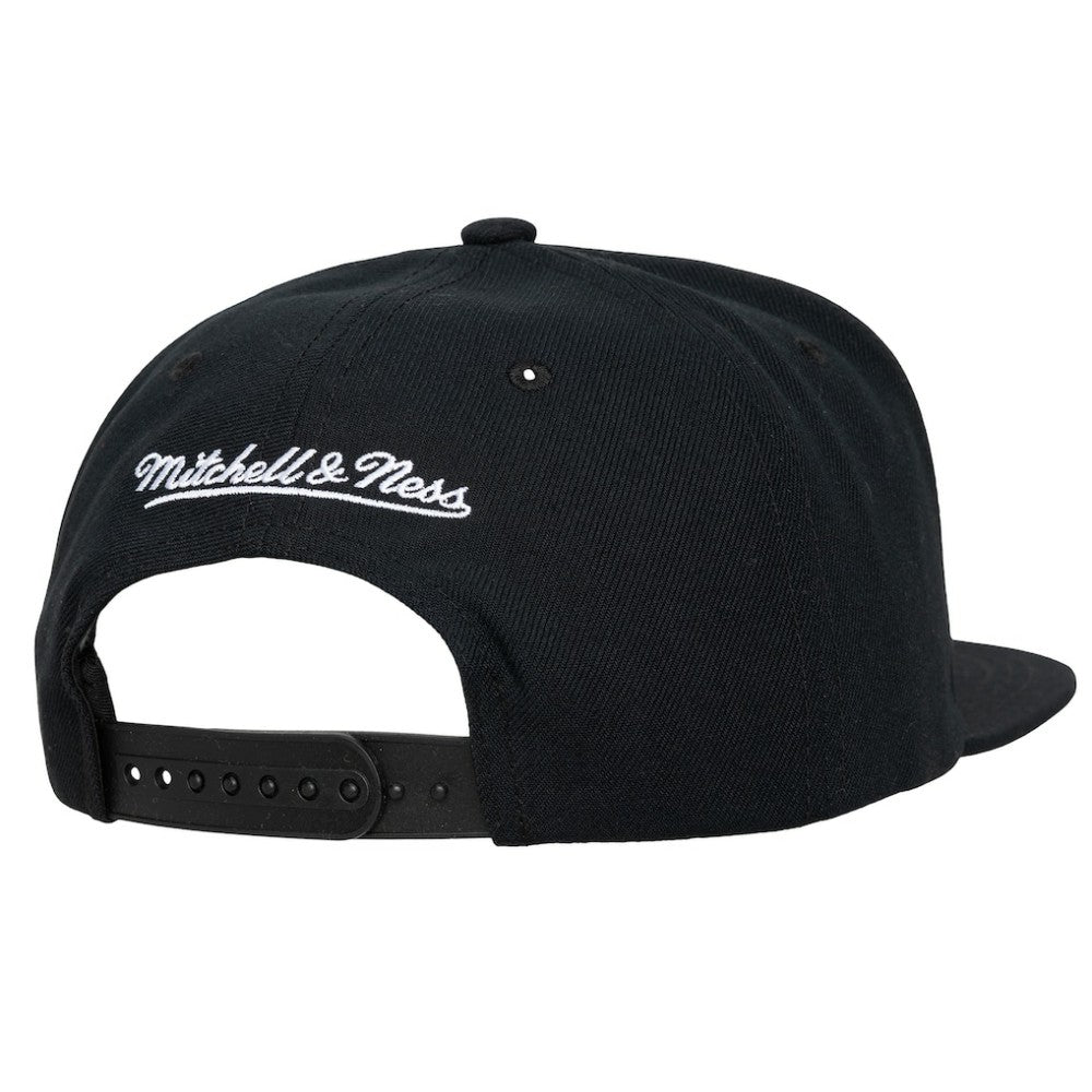 Boston Bruins Mitchell & Ness Legendary Away Snapback Hat Gold