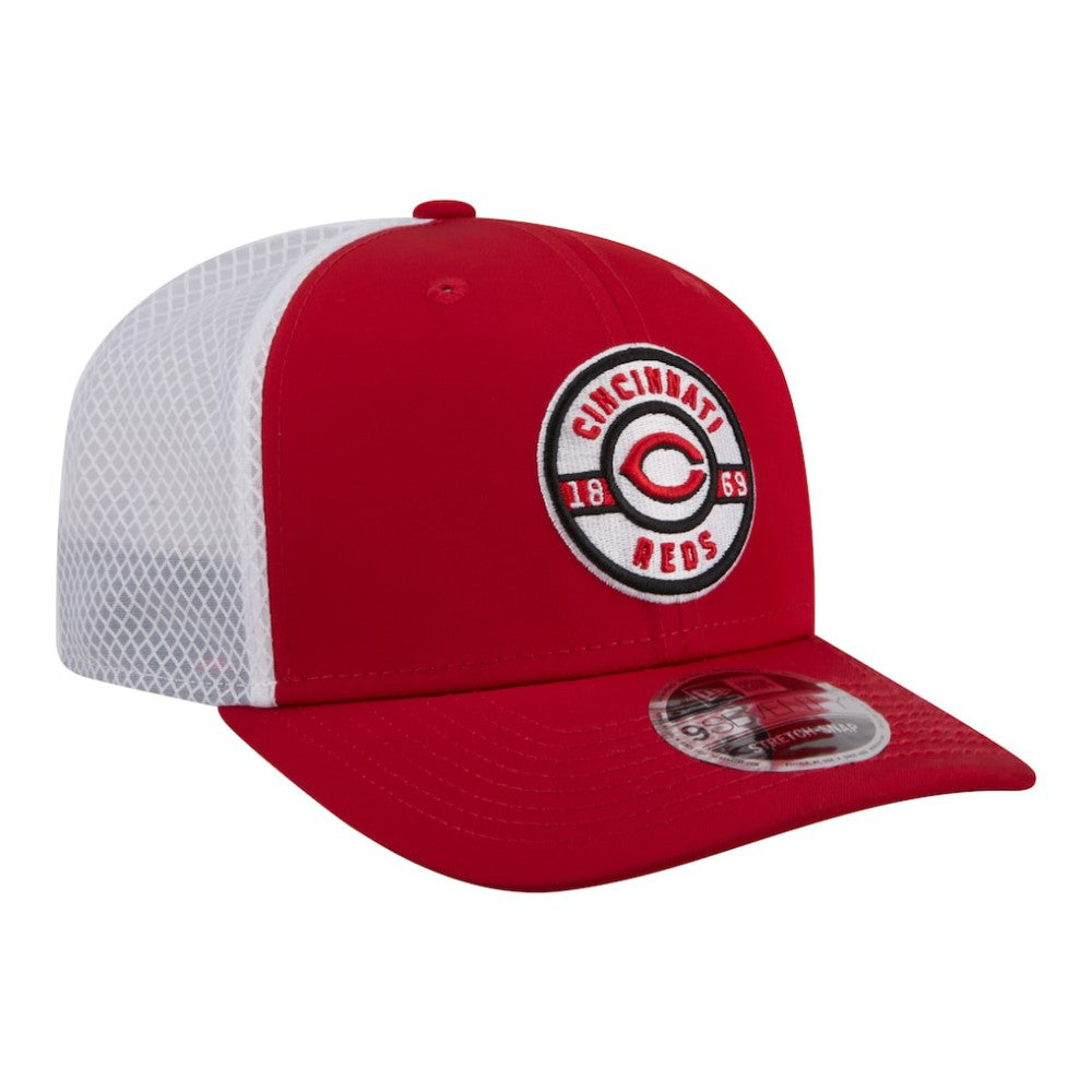 Cincinnati Reds Active 9SEVENTY Adjustable Trucker Hat - Red | New Era