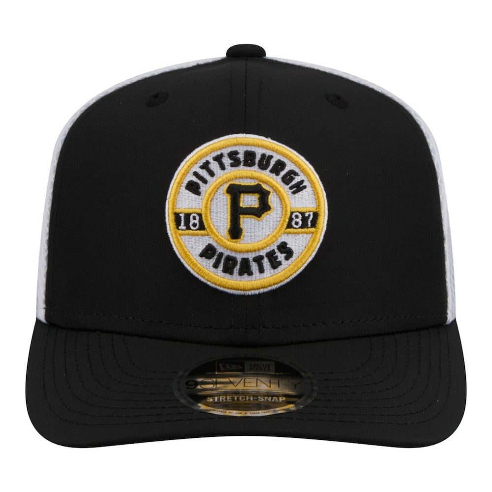 Pittsburgh Pirates Active 9SEVENTY Adjustable Trucker Hat - Black | New Era