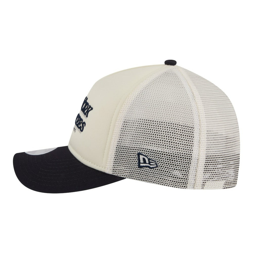 New York Yankees Women's Retro 9FORTY M-Crown A-Frame Trucker Adjustable Hat - Light Beige/Navy | New Era