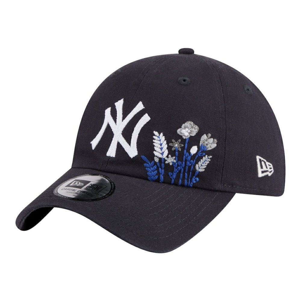 New York Yankees Women's Wildflower Casual Classic Adjustable Hat - Navy | New Era