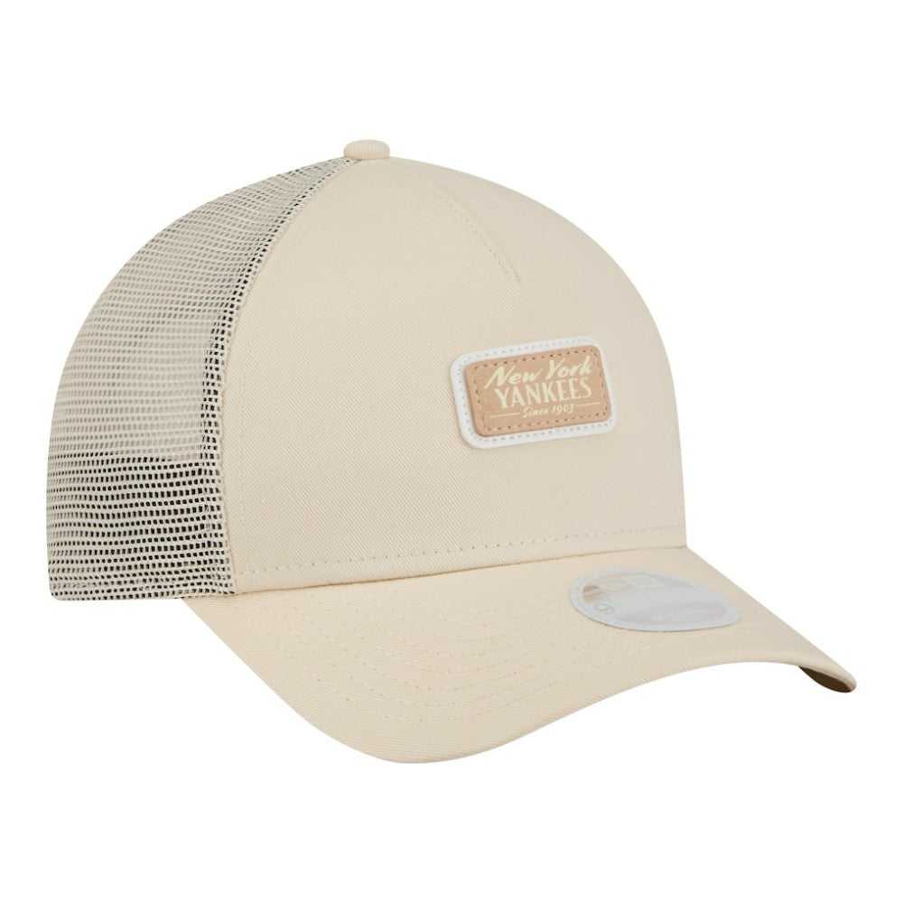 New York Yankees Women's Tonal Patch 9FORTY M-Crown A-Frame Trucker Adjustable Hat - Light Beige | New Era