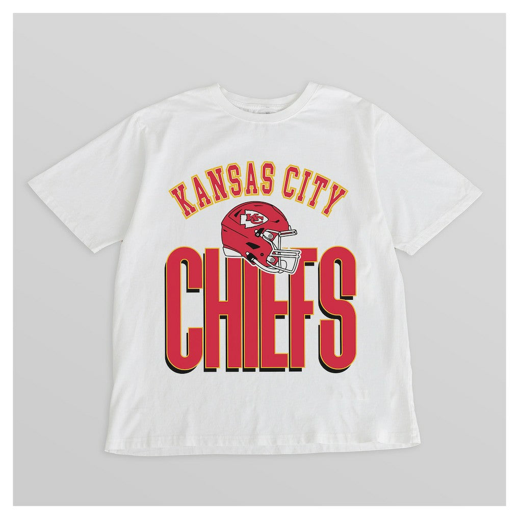 Kansas City Chiefs Gameday Couture Women's Oversized Classic Fierce Focus T-Shirt - White cheap
