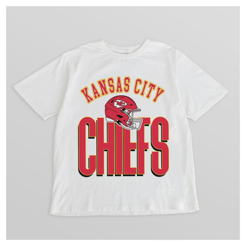 Kansas City Chiefs Gameday Couture Women's Oversized Classic Fierce Focus T-Shirt - White cheap