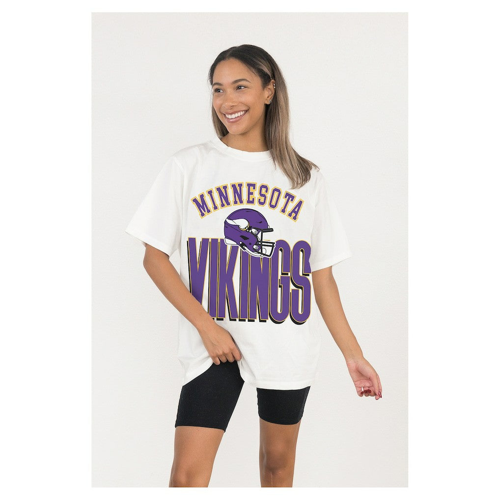 Minnesota Vikings Gameday Couture Women's Oversized Classic Fierce Focus T-Shirt - White sale