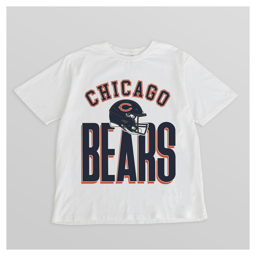 Chicago Bears Gameday Couture Women's Oversized Classic Fierce Focus T-Shirt - White on sale