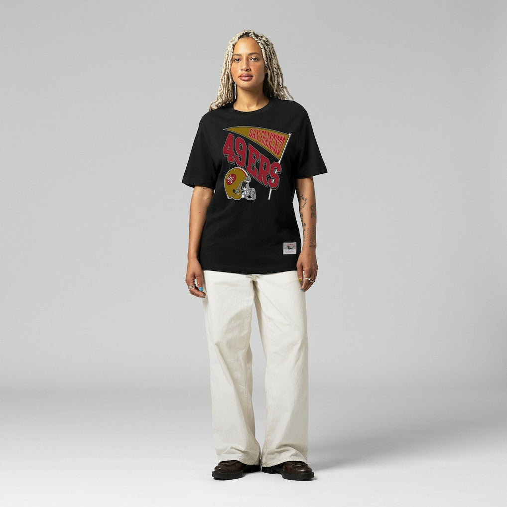 San Francisco 49ers Women's Team Dynamic Boyfriend T-Shirt - Black on sale