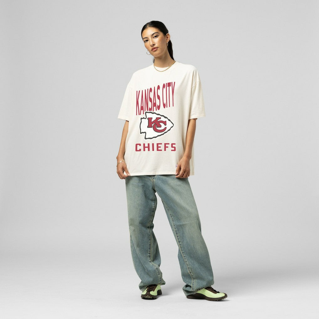 Kansas City Chiefs Women's Logo Rise Boyfriend T-Shirt - Cream for sale