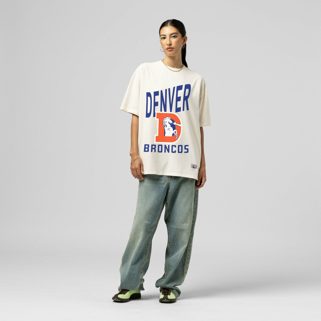 Denver Broncos Women's Logo Rise Boyfriend T-Shirt - Cream online