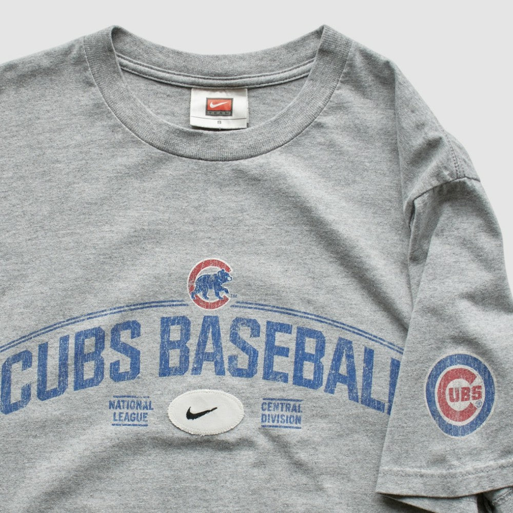 Chicago Cubs 2000s T-Shirt - Gray Vintage | Nike
