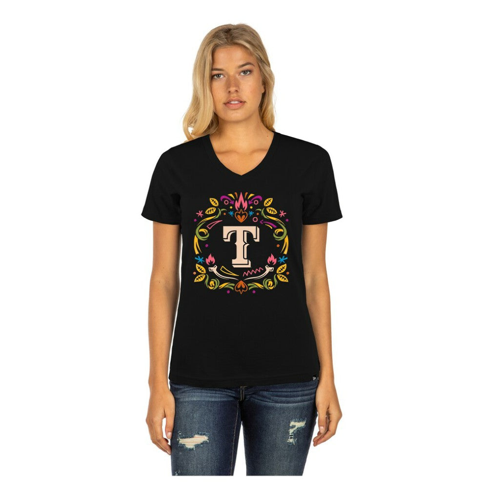 Texas Rangers Women's Día de los Muertos V-Neck T-Shirt - Black | New Era