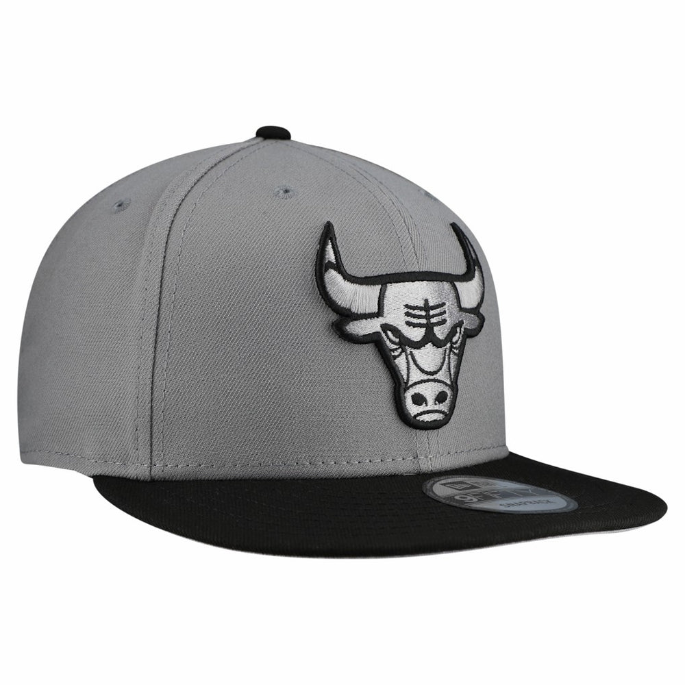 Chicago Bulls Core Logo Storm Gray Two-Tone 9FIFTY Snapback Hat - Gray | New Era on sale